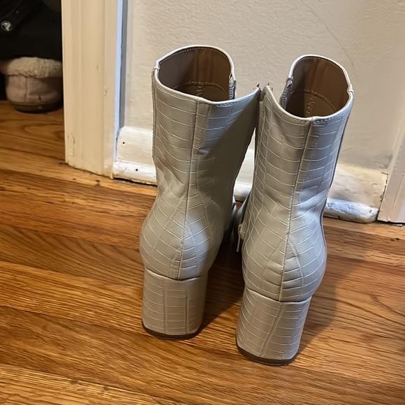 White booties! - Picture 3 of 5